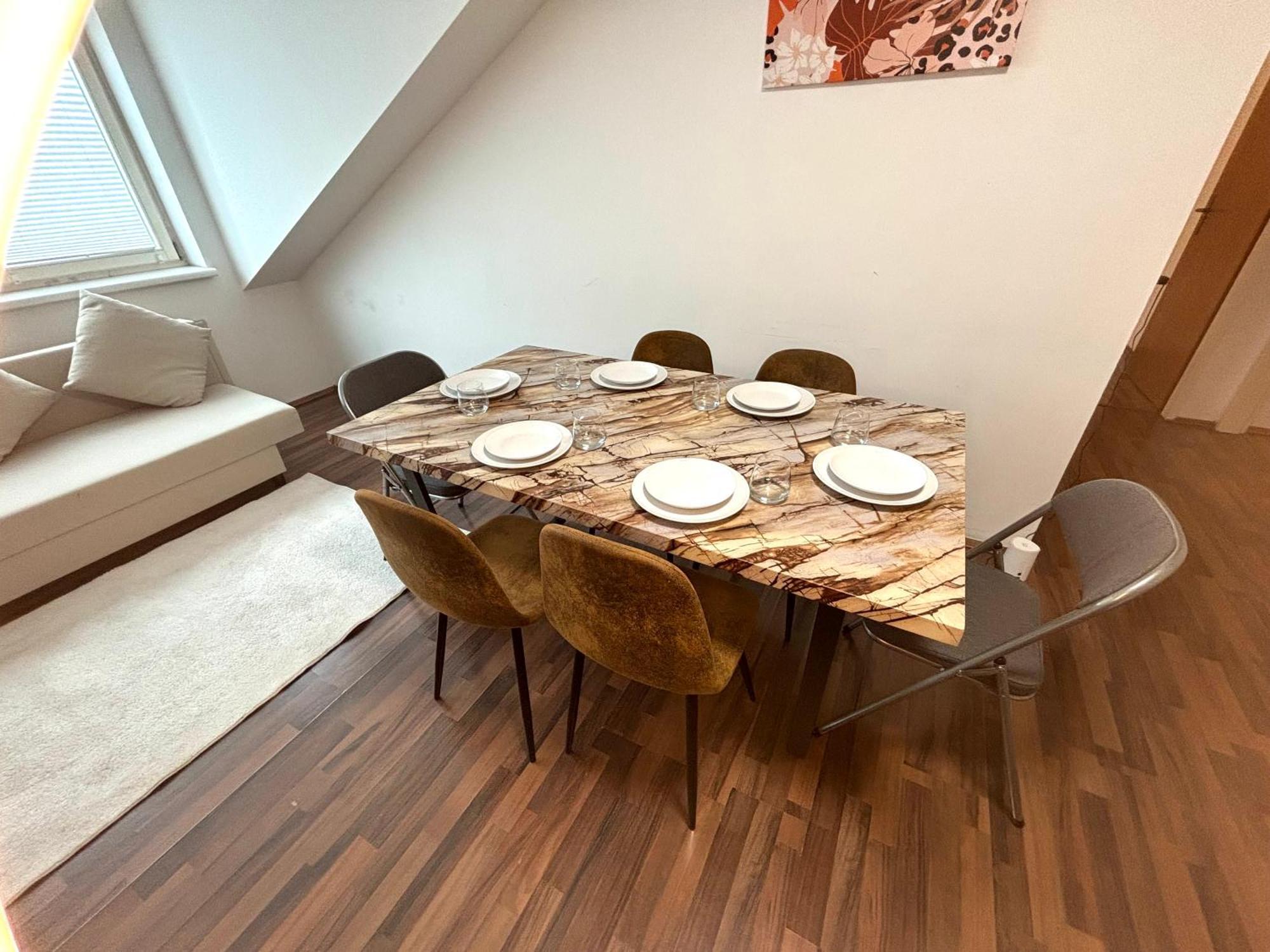 Cityhit 1020Treasure Home Vienna Luaran gambar